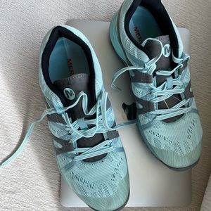 Merrell Hiking Shoes siren Hex. Size 8.